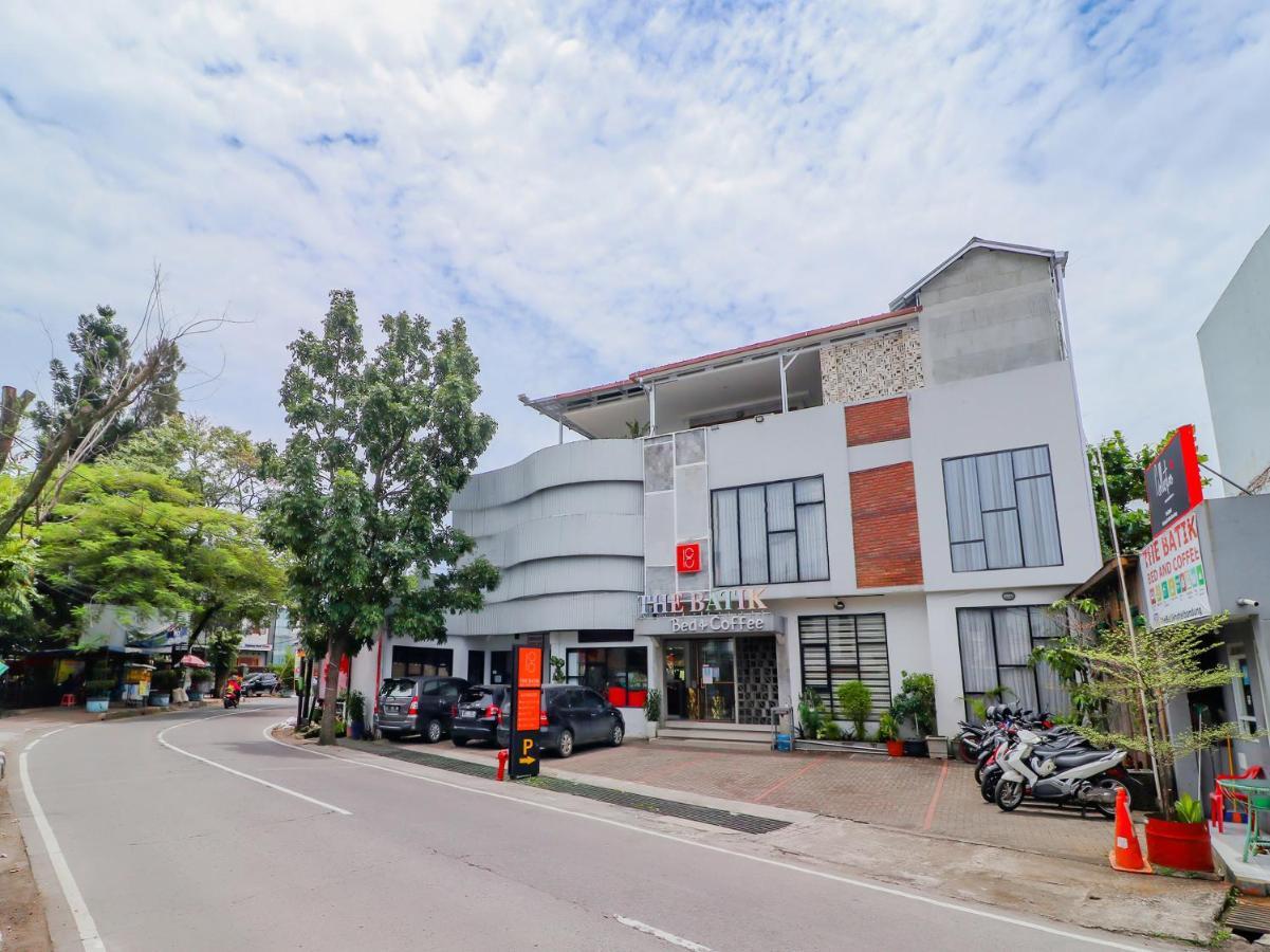 Super Oyo Collection O 31 The Batik Bed And Coffee Bandung Hotel Eksteriør billede