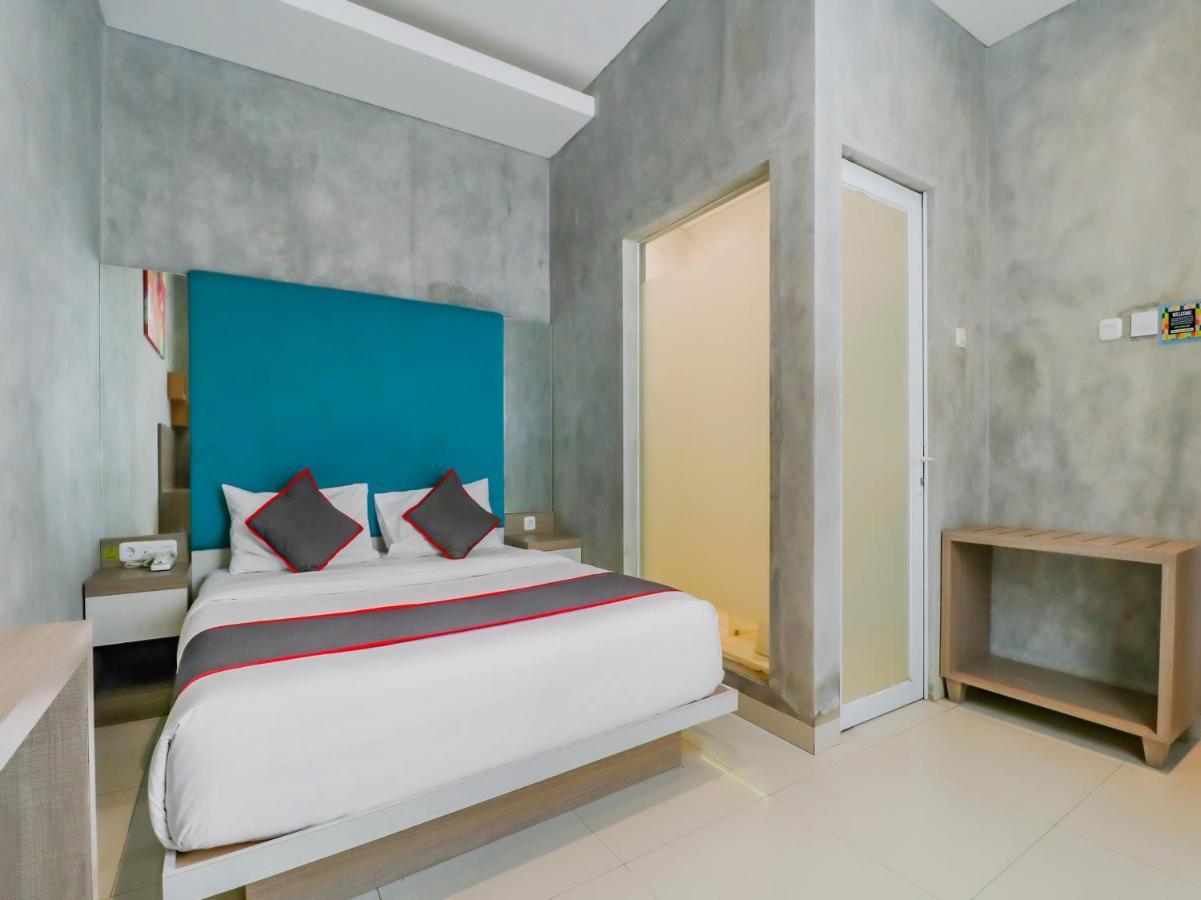 Super Oyo Collection O 31 The Batik Bed And Coffee Bandung Hotel Eksteriør billede